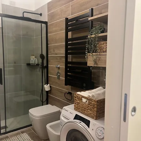 Mch Bocconi 10' From Duomo, Apt With Ac, Wifi And Balcony-3