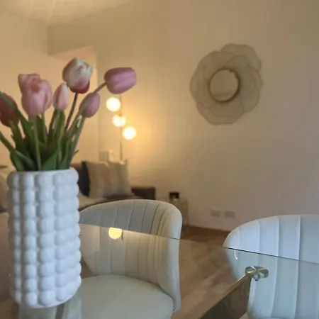 Mch Bocconi 10' From Duomo, Apt With Ac, Wifi And Balcony-2