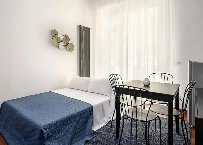 "Violet Dream" - Duomo Citylife